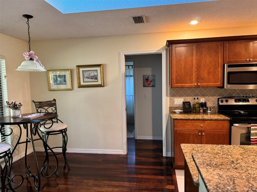 4487 Trails Drive Sarasota FL 34232 A4675608 image5