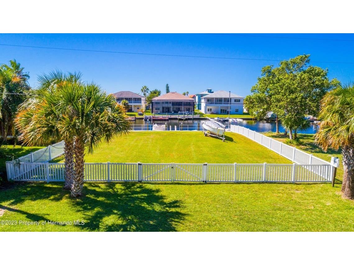 4489 Burmuda Drive Hernando Beach FL 34607 T3448258 image1