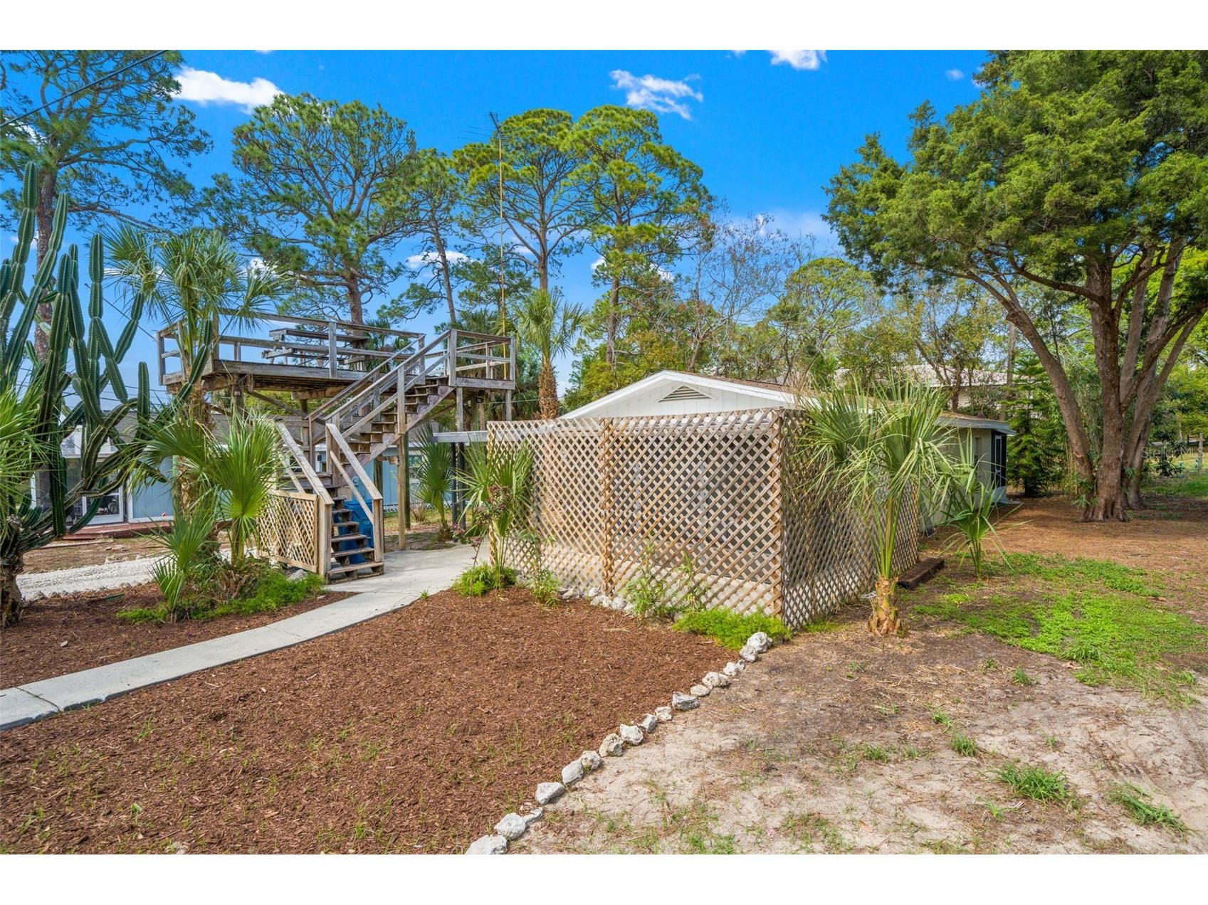 4489 Fishman Avenue Weeki Wachee FL 34607 W7883852 image2