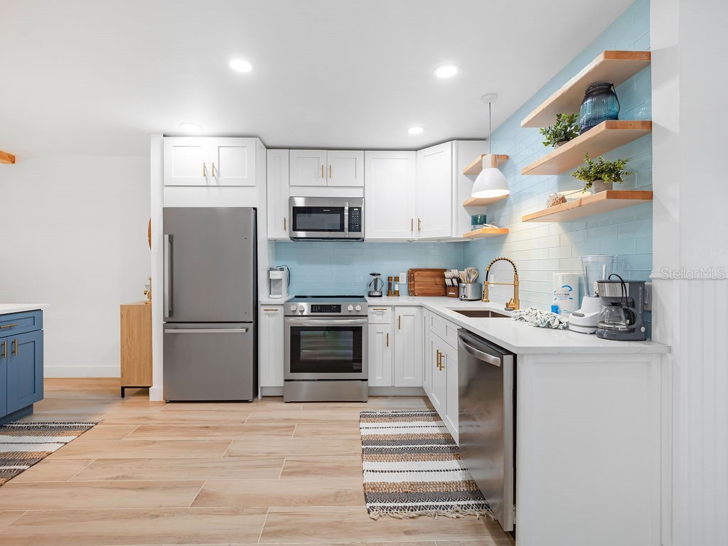 449 63rd Street Holmes Beach FL 34217 A4671397 image4