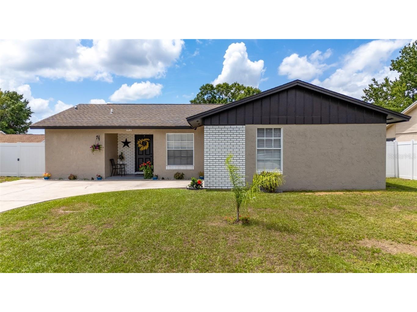 449 Ball Court Kissimmee FL 34759 S5107110 image1