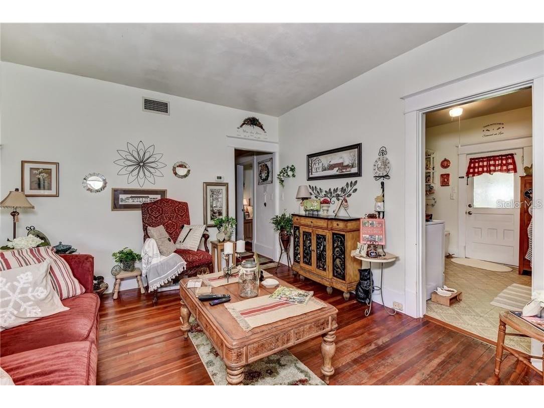 449 E Church Street Deland FL 32724 V4945110 image81