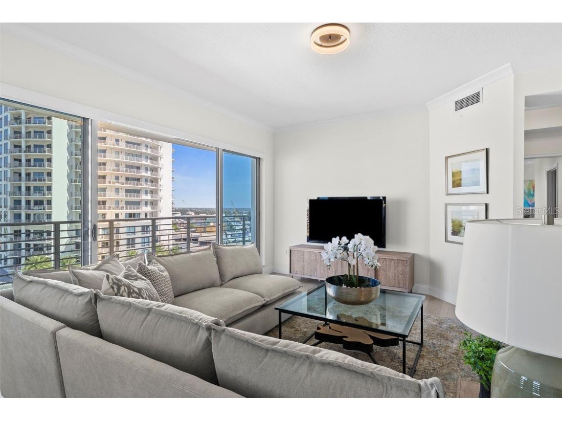 449 S 12th Street #1101 Tampa FL 33602 TB8442788 image6