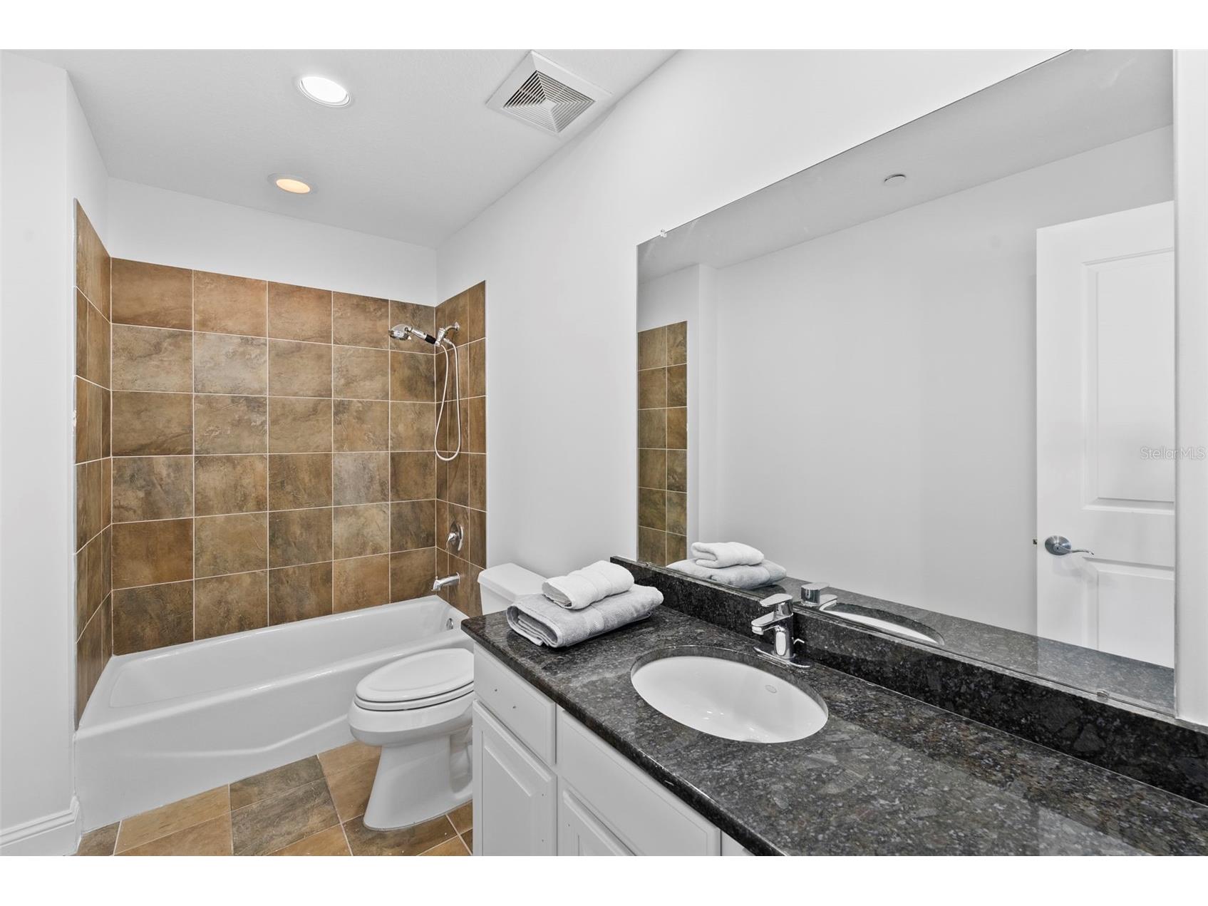 449 S 12th Street #1101 Tampa FL 33602 TB8467541 image37