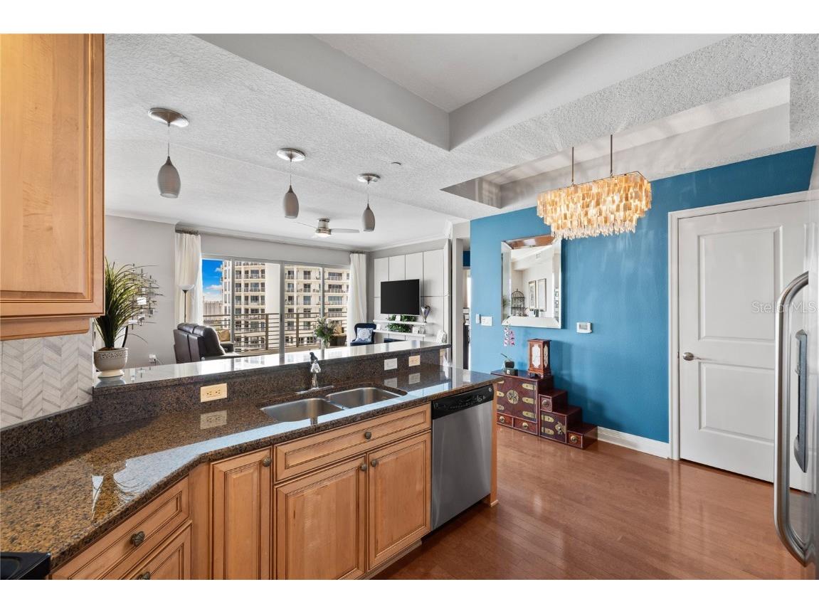 449 S 12th Street #1201 Tampa FL 33602 TB8389977 image17