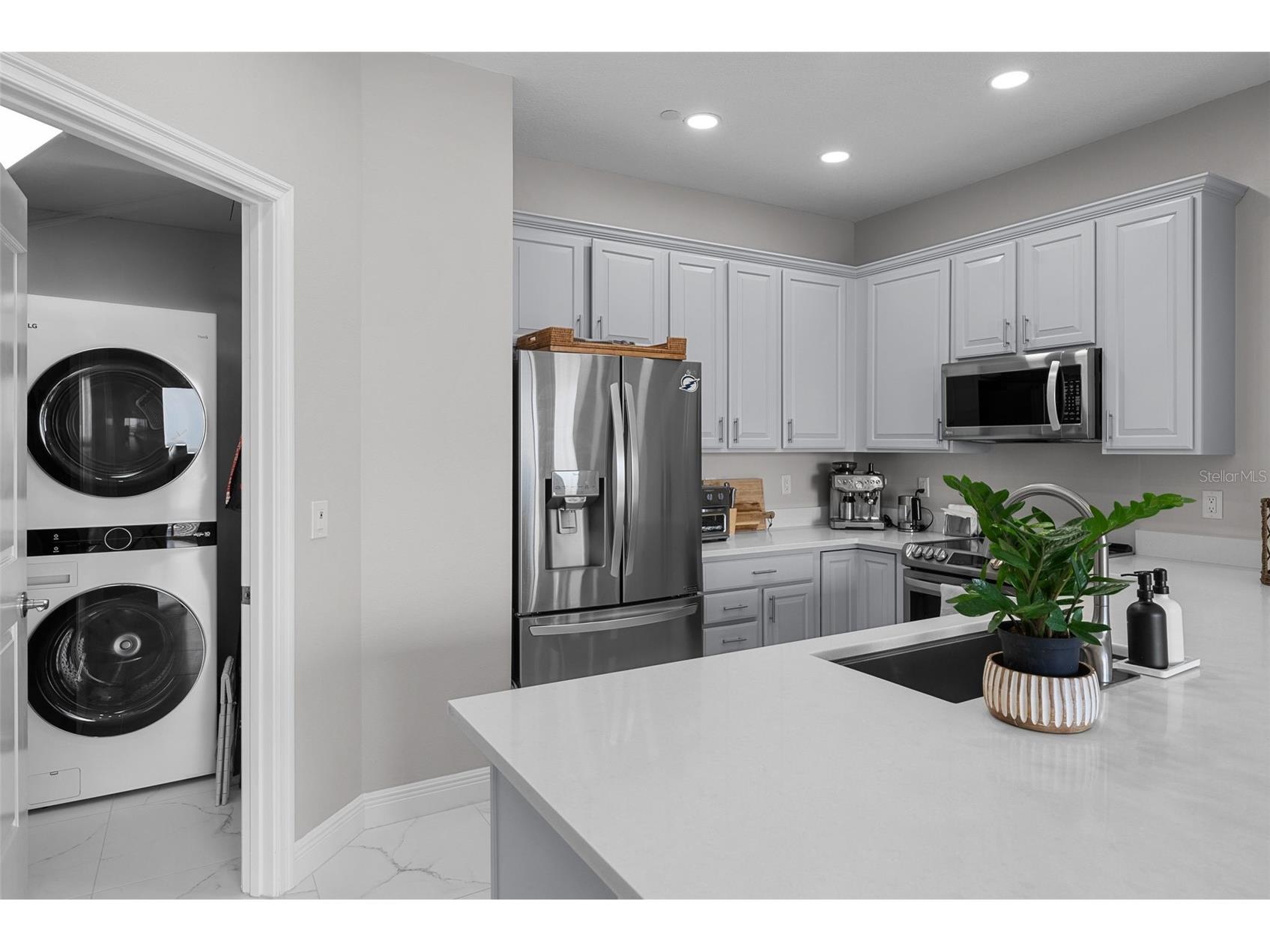 449 S 12th Street #1402 Tampa FL 33602 TB8485015 image17