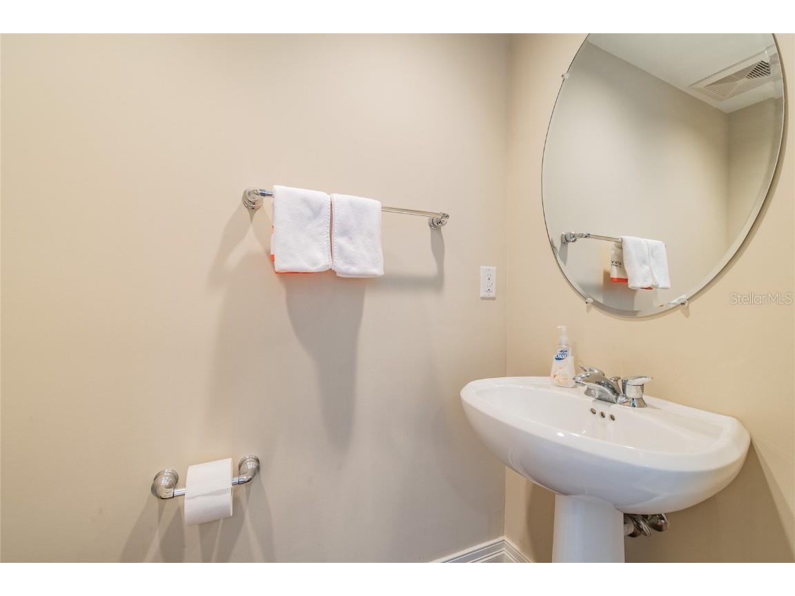 449 S 12th Street #1406 Tampa FL 33602 TB8427718 image12