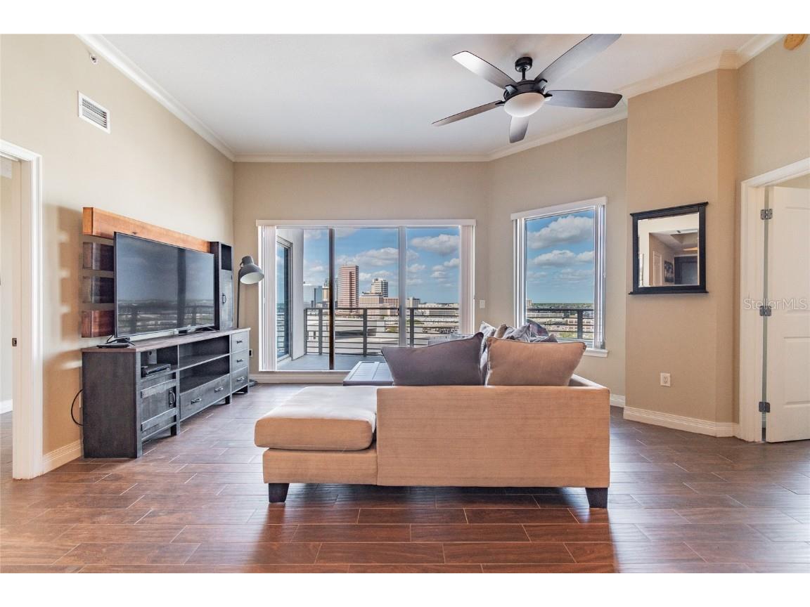 449 S 12th Street #1406 Tampa FL 33602 TB8427718 image6