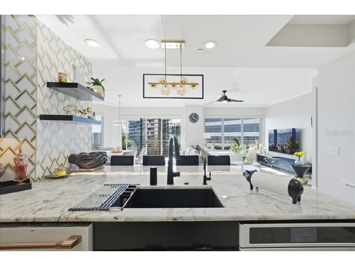 449 S 12th Street #1804 Tampa FL 33602 TB8448893 image8