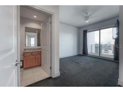 449 S 12th Street #2401 Tampa FL 33602 TB8437848 image30