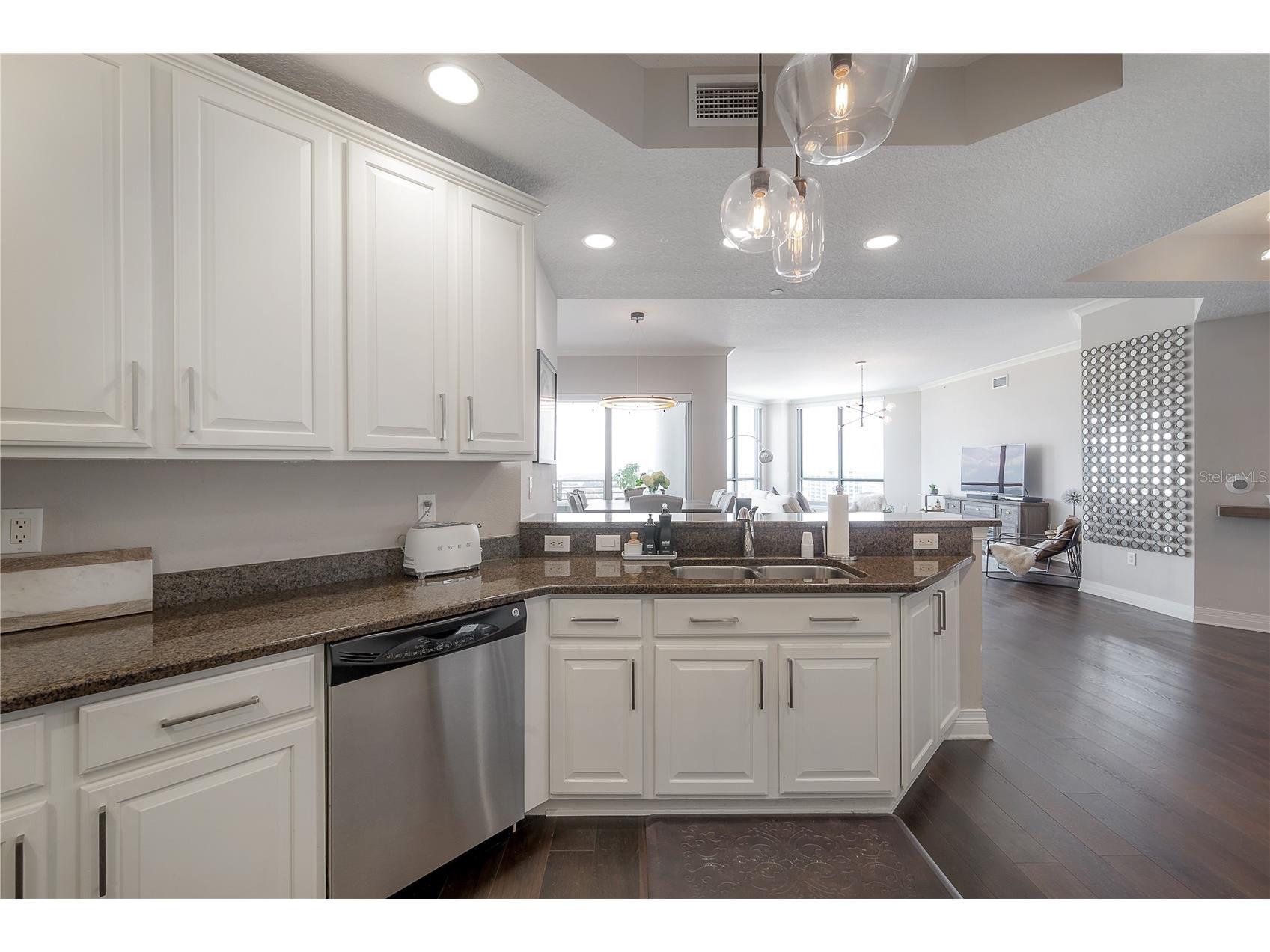 449 S 12th Street #2501 Tampa FL 33602 TB8505866 image7