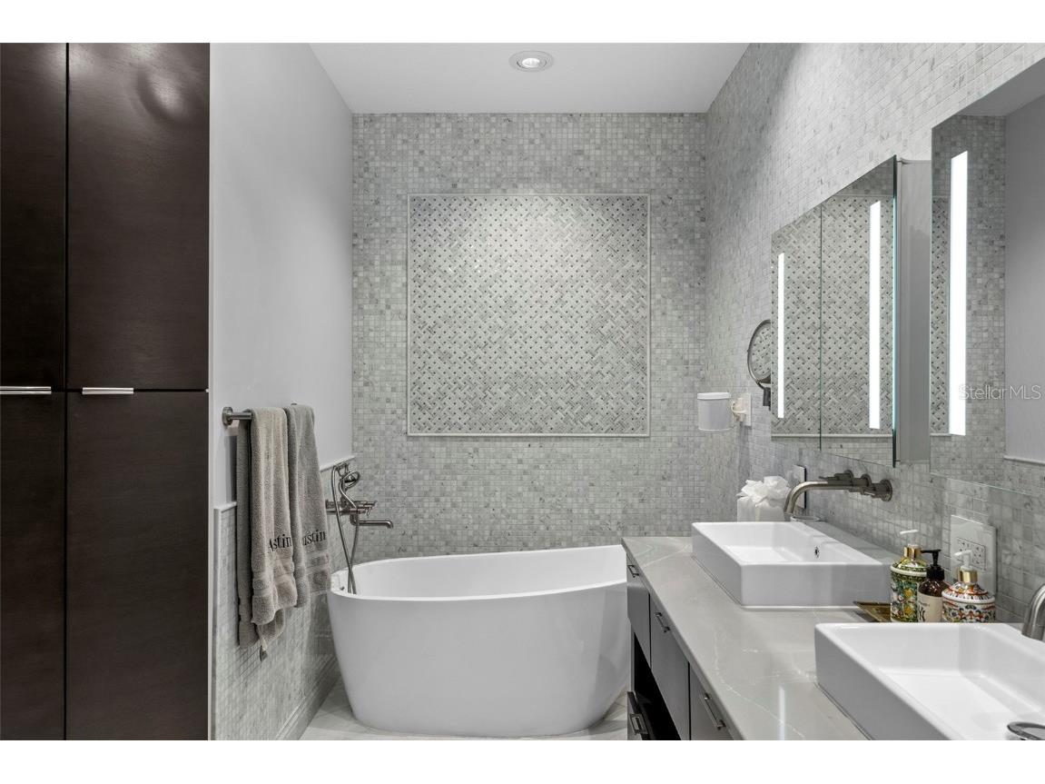 449 S 12th Street #2602 Tampa FL 33602 TB8452420 image37