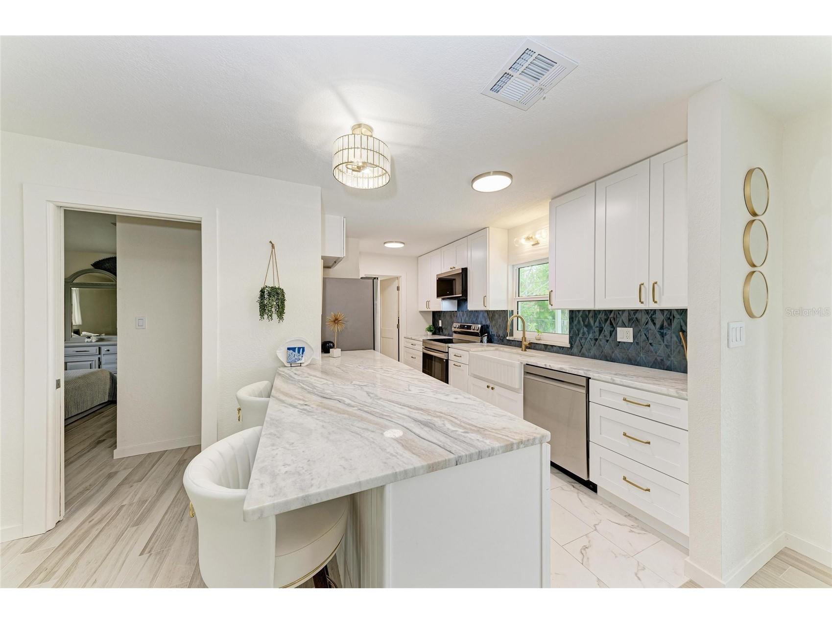 449 W Tarpon Boulevard NW Port Charlotte FL 33952 - TARPON WATERWAY C7526866 image17