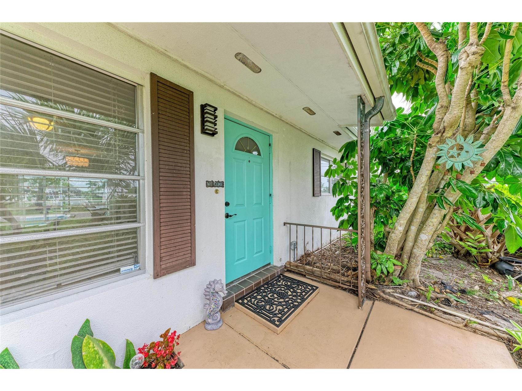 449 W Tarpon Boulevard NW Port Charlotte FL 33952 - TARPON WATERWAY C7526866 image3