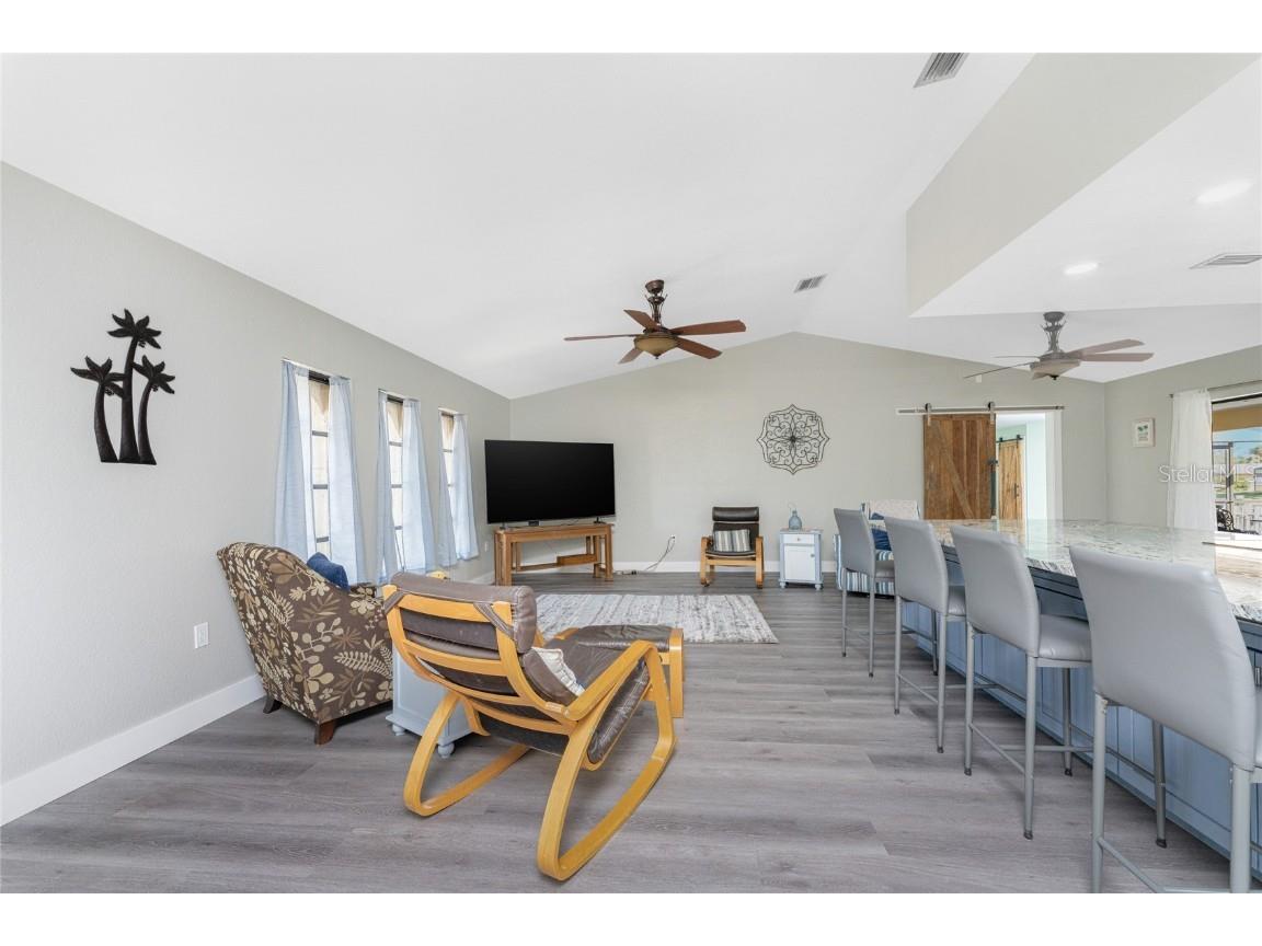 4492 Gillen Street Port Charlotte FL 33948 - GILLEN WATERWAY D6145013 image13