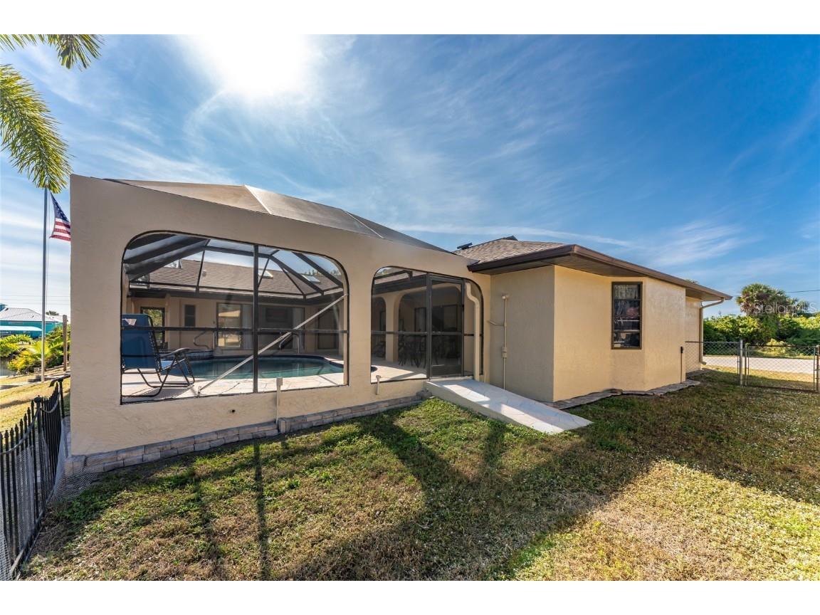 4492 Gillen Street Port Charlotte FL 33948 - GILLEN WATERWAY D6145013 image56