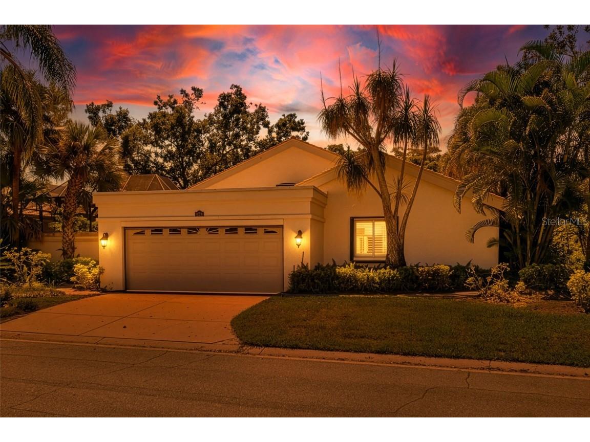 4494 Ascot Circle N Sarasota FL 34235 A4661475 image1