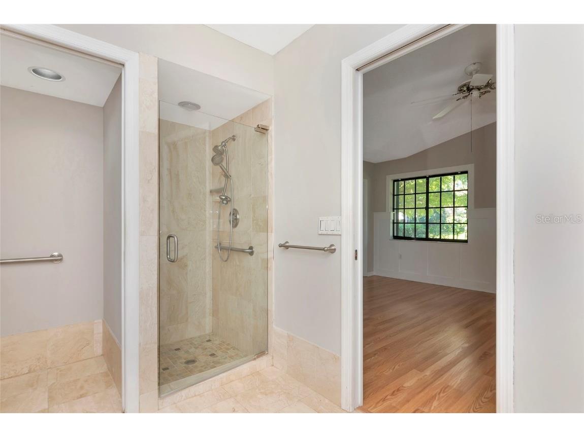 4494 Ascot Circle N Sarasota FL 34235 A4661475 image42