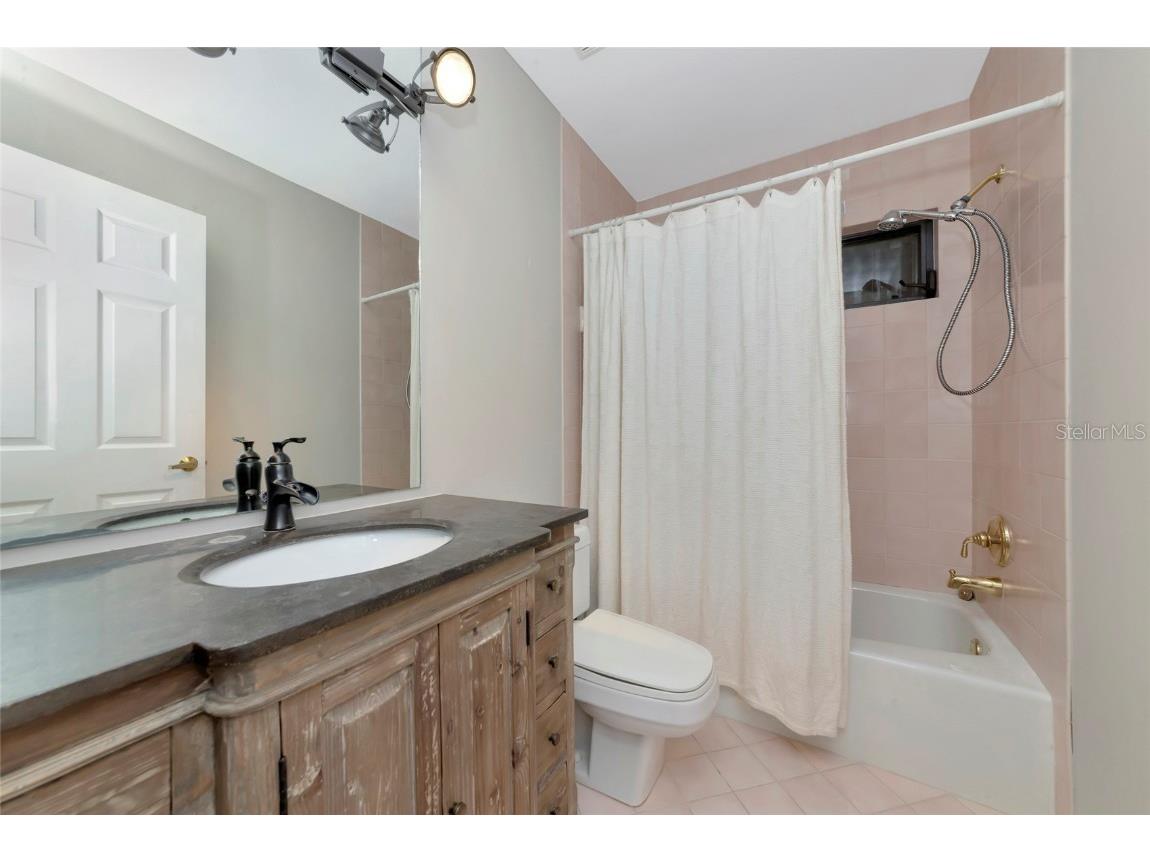 4494 Ascot Circle N Sarasota FL 34235 A4661475 image48