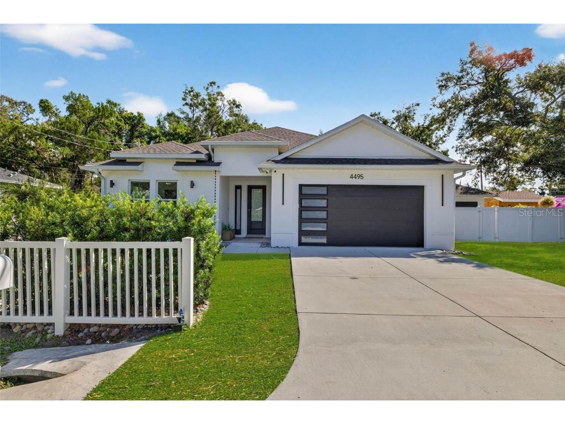 4495 77th Way N Saint Petersburg FL 33709 A4670419 image1
