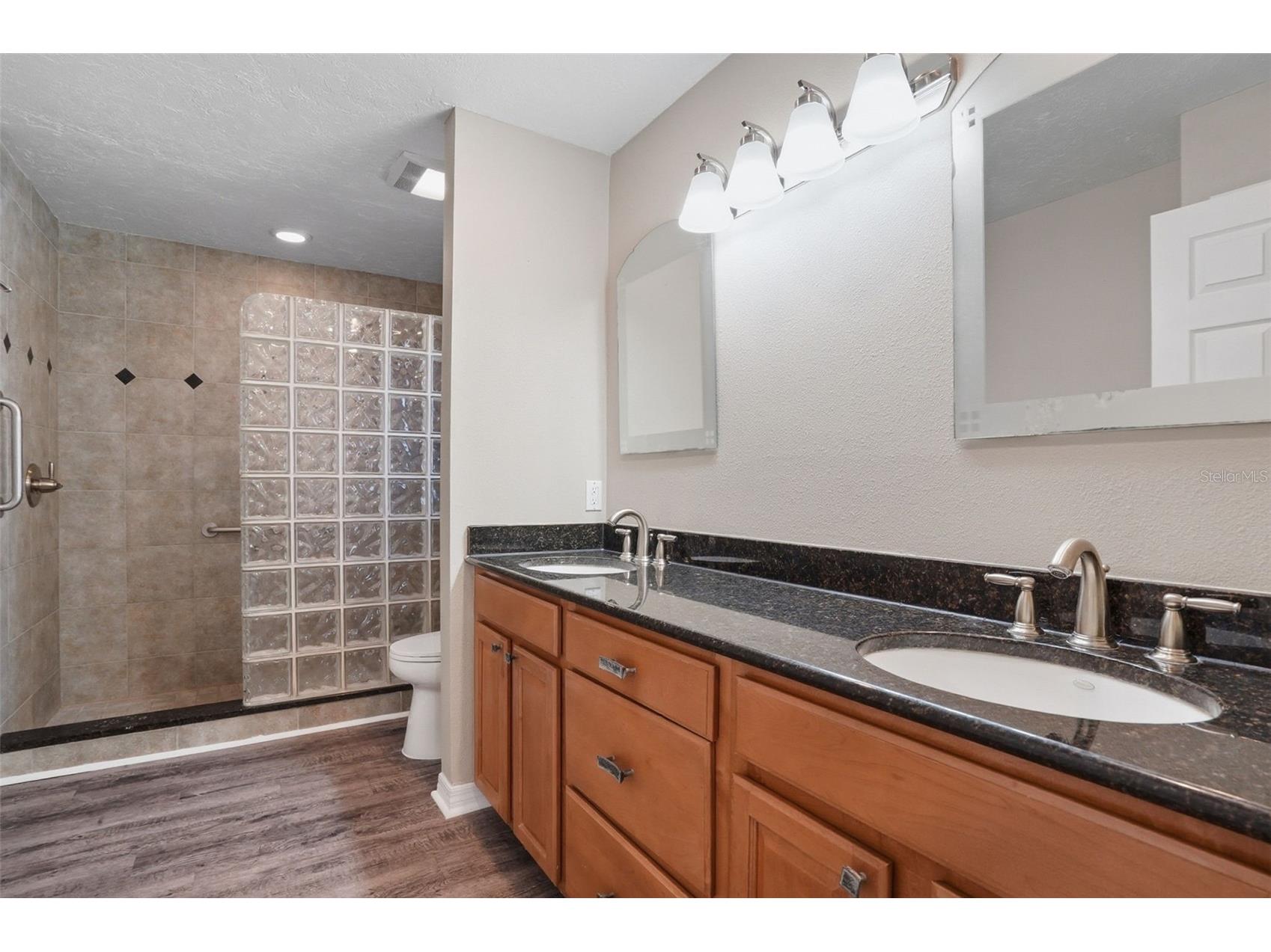 4495 Diamond Circle Sarasota FL 34233 O6364644 image29