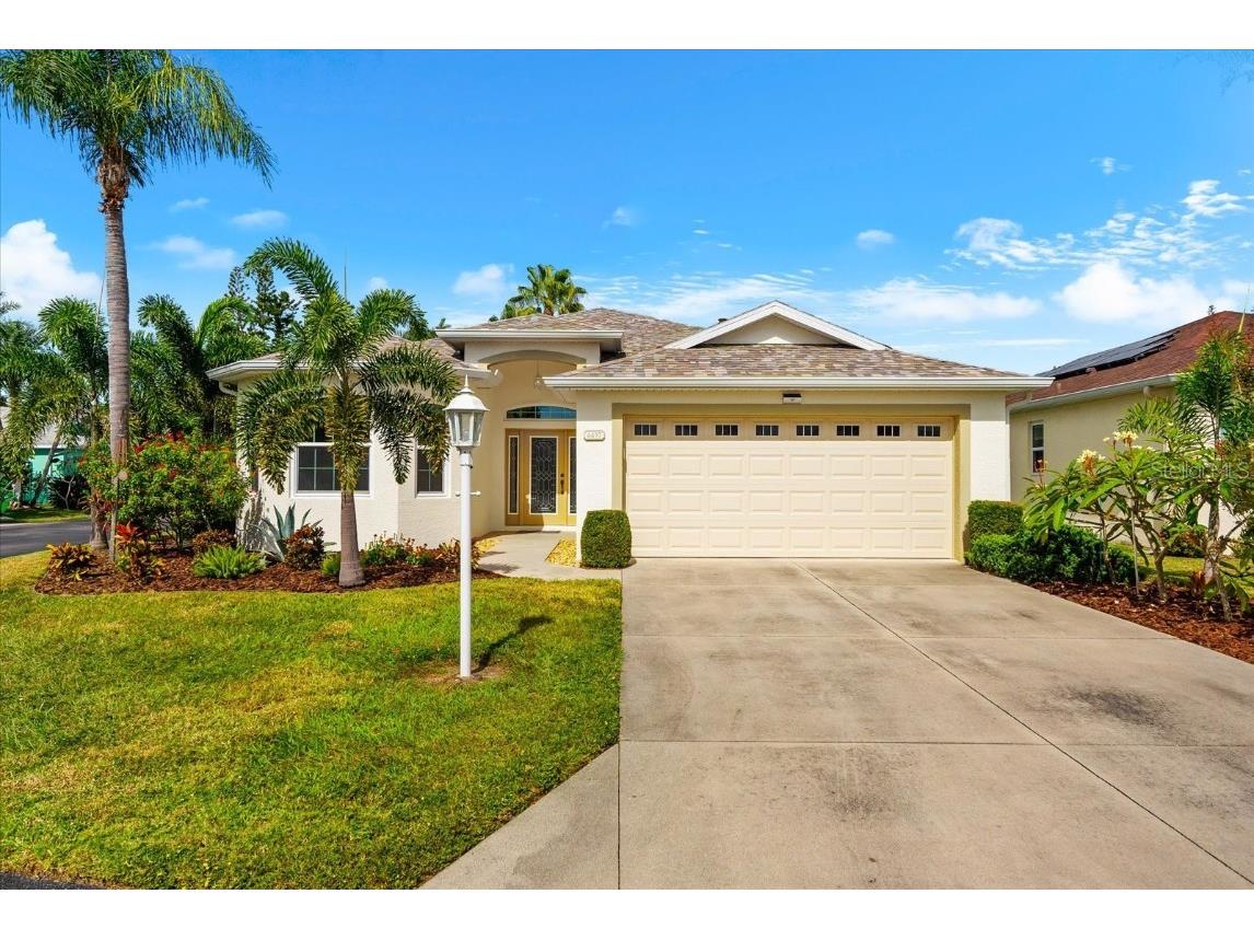4497 Edinbridge Circle #19 Sarasota FL 34235 A4670686 image1