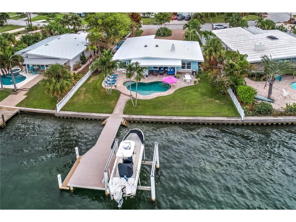 45 Dolphin Drive Treasure Island FL 33706 U8216983 image1