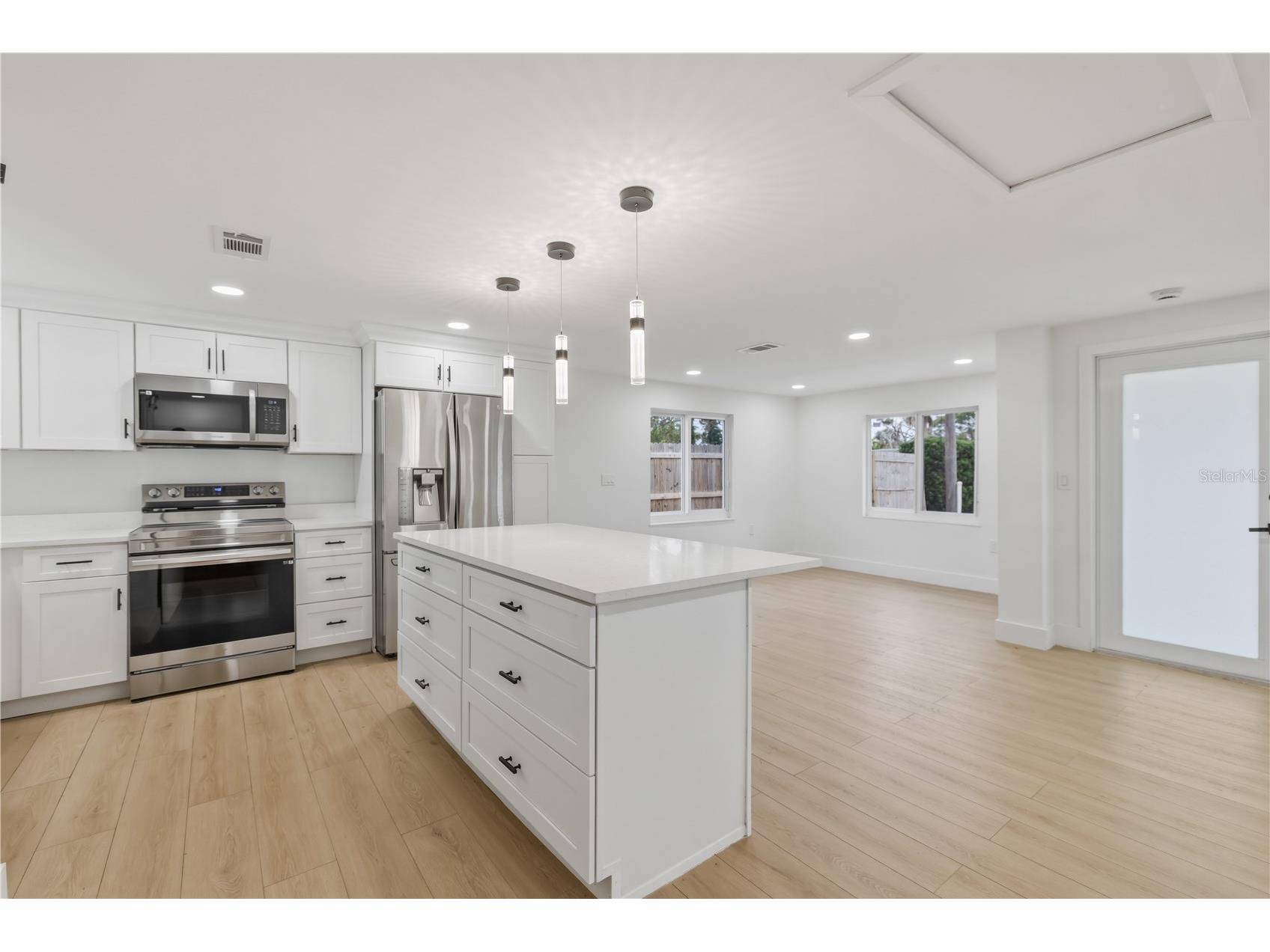 45 Euclid Avenue Englewood FL 34223 A4695519 image16