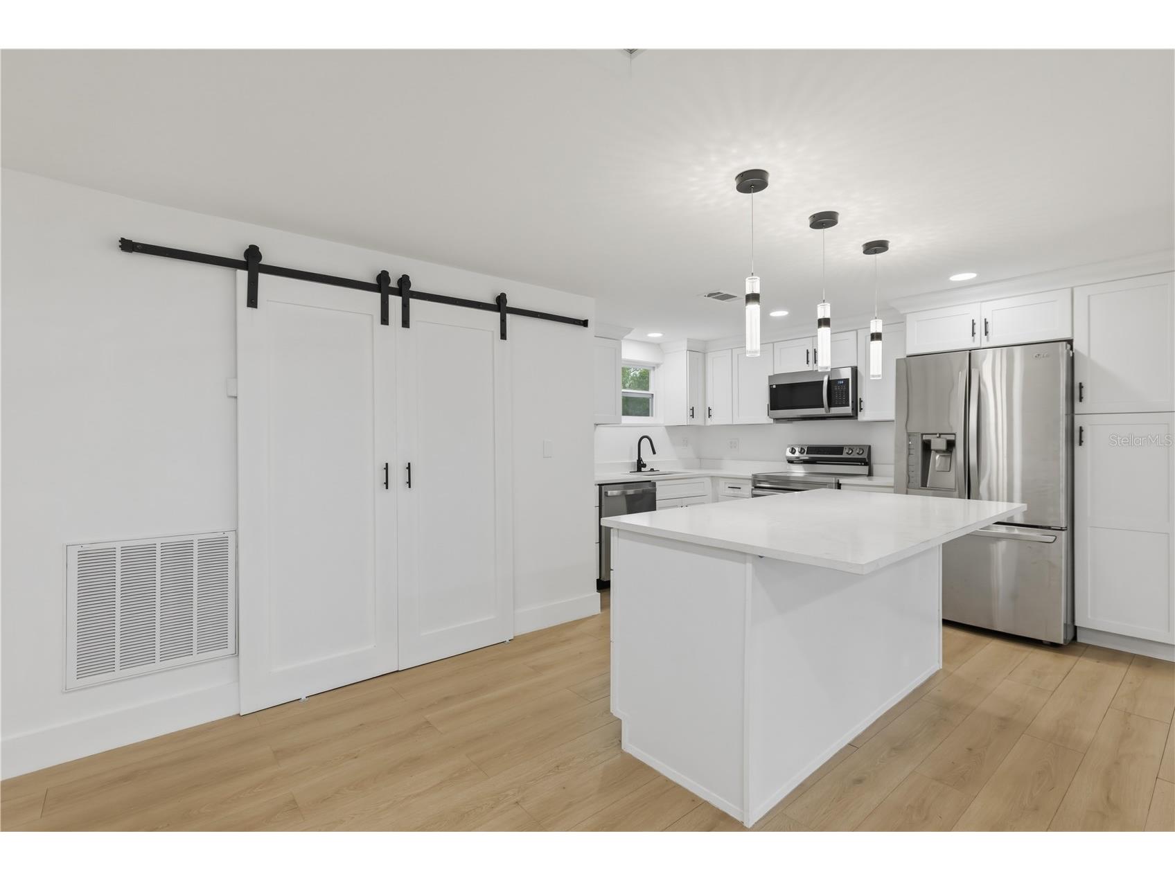 45 Euclid Avenue Englewood FL 34223 A4695519 image18