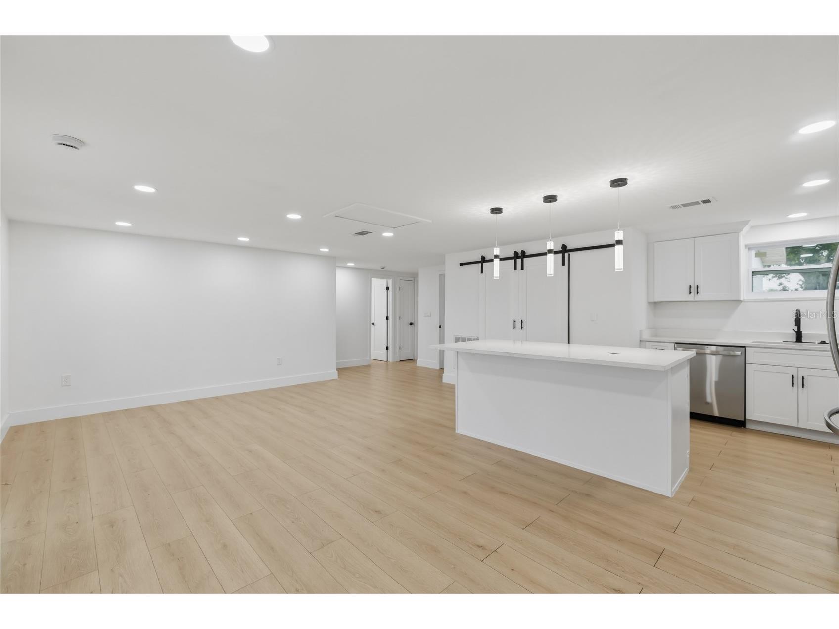 45 Euclid Avenue Englewood FL 34223 A4695519 image9