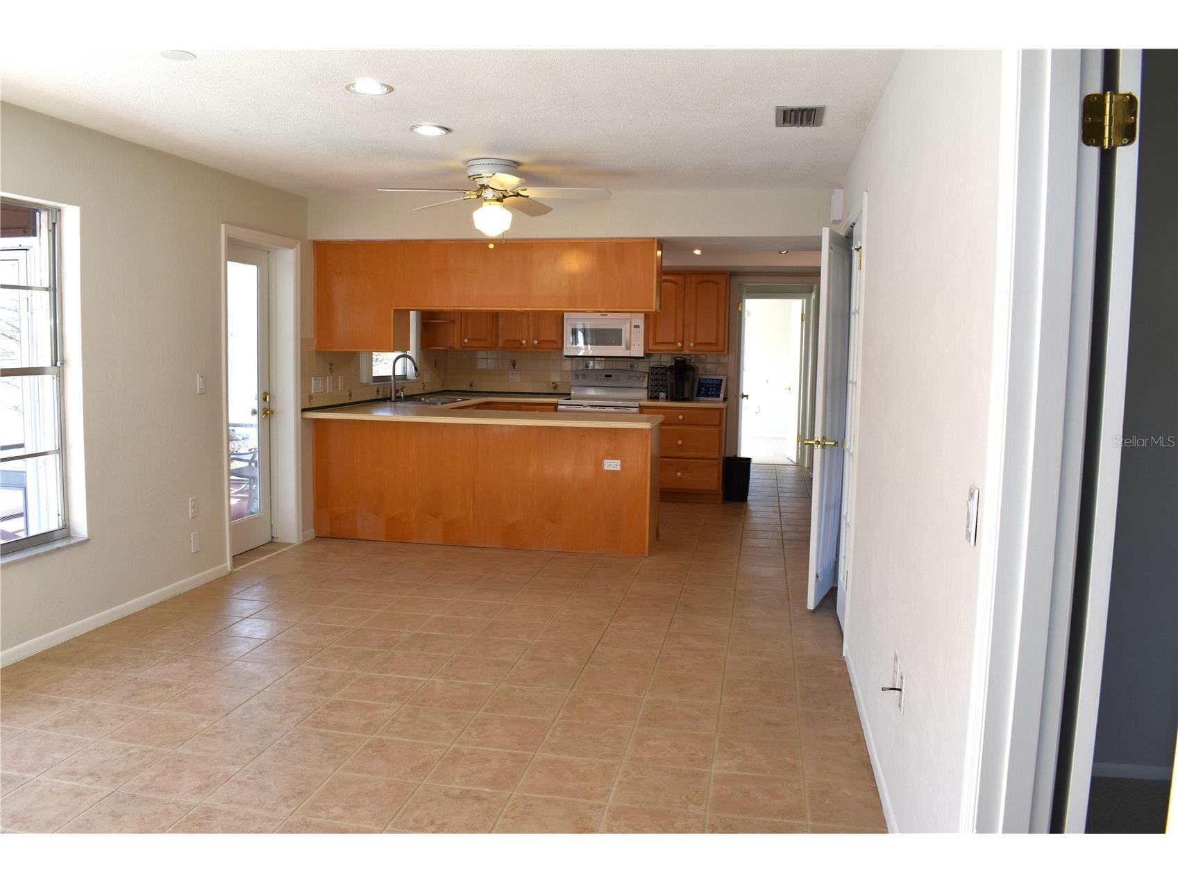 45 Lantana Drive Debary FL 32713 - LAKE ANNA MARIE V4947065 image16