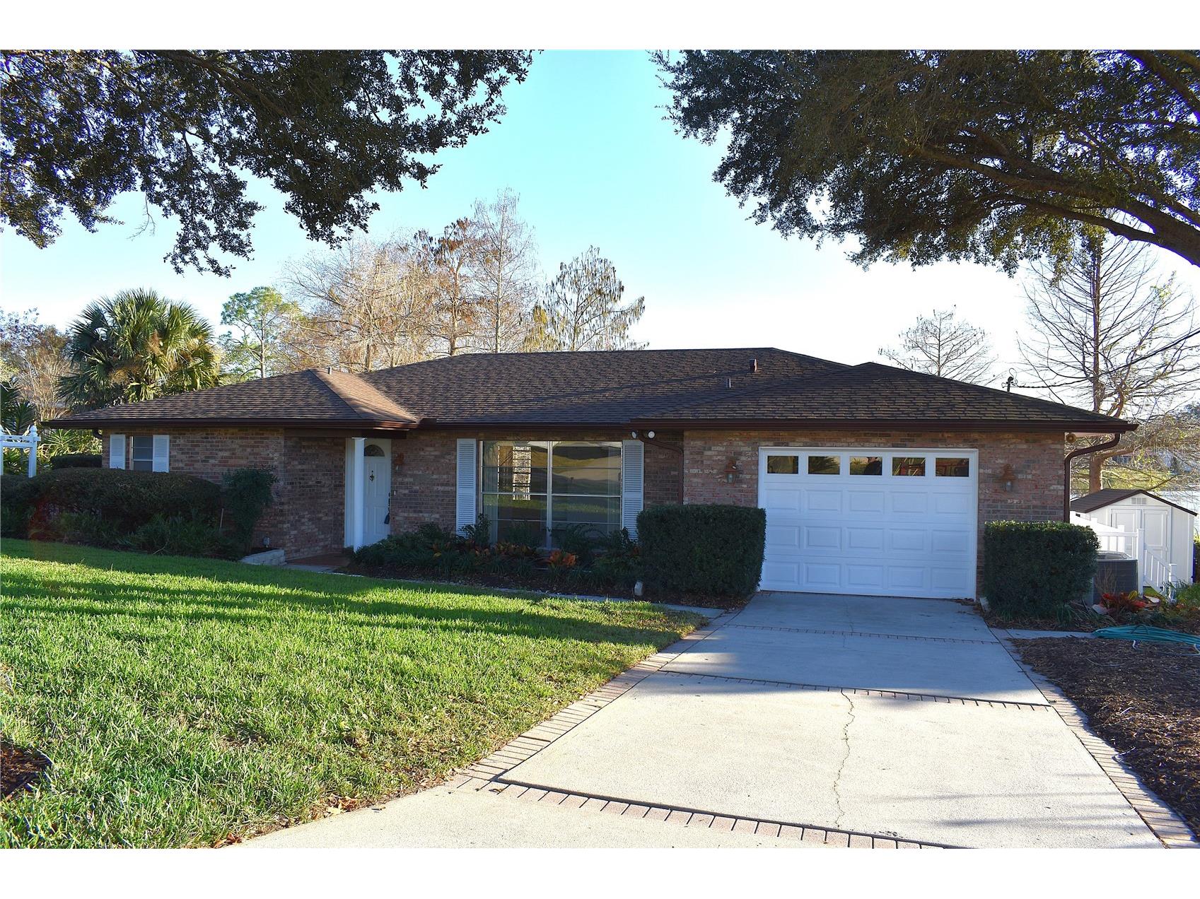 45 Lantana Drive Debary FL 32713 - LAKE ANNA MARIE V4947065 image3