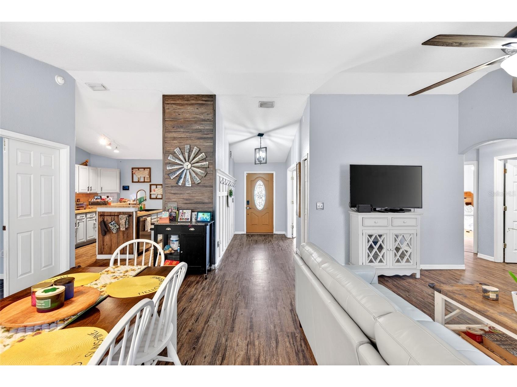 45 Larch Radial Ocala FL 34480 OM725885 image15