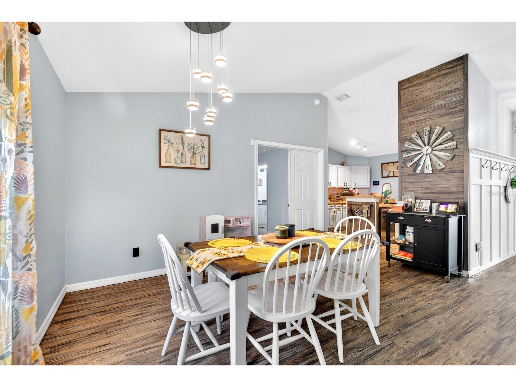 45 Larch Radial Ocala FL 34480 OM725885 image16
