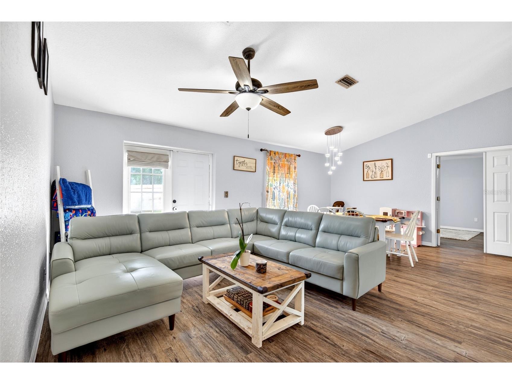 45 Larch Radial Ocala FL 34480 OM725885 image9