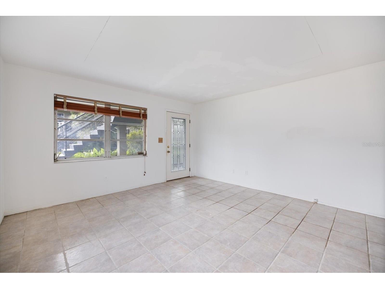 450 32nd Avenue N #106W Saint Petersburg FL 33704 A4695791 image5