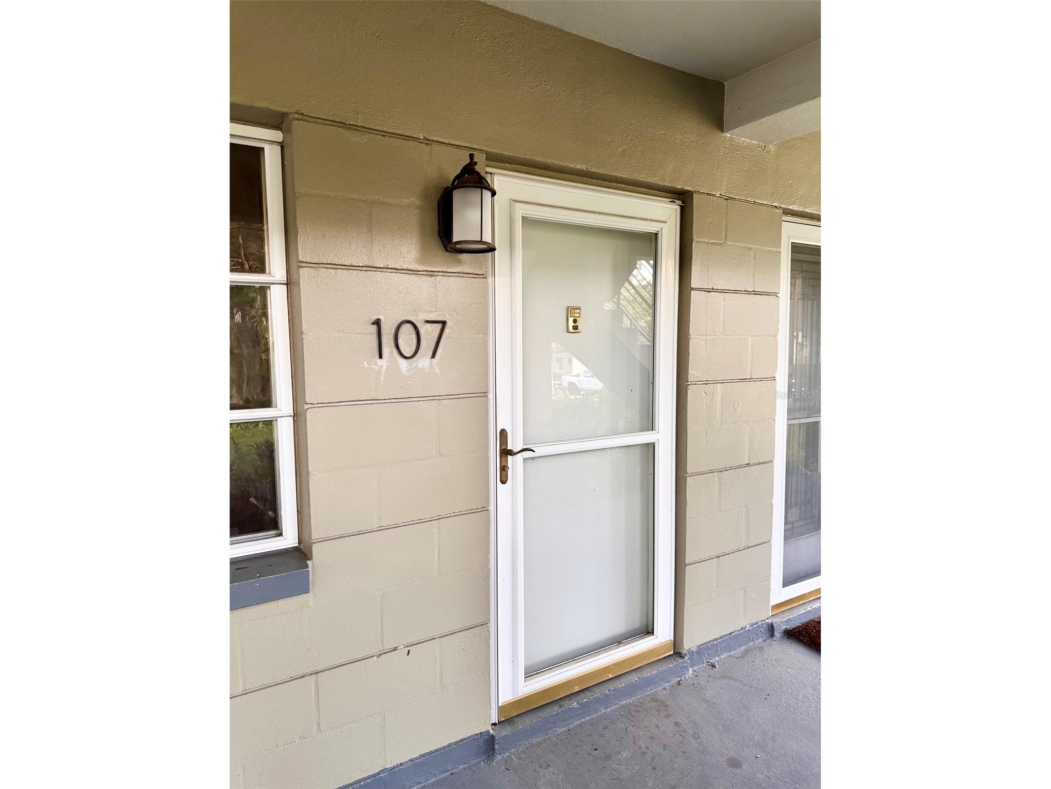 450 32nd Avenue N #107W Saint Petersburg FL 33704 TB8512980 image1