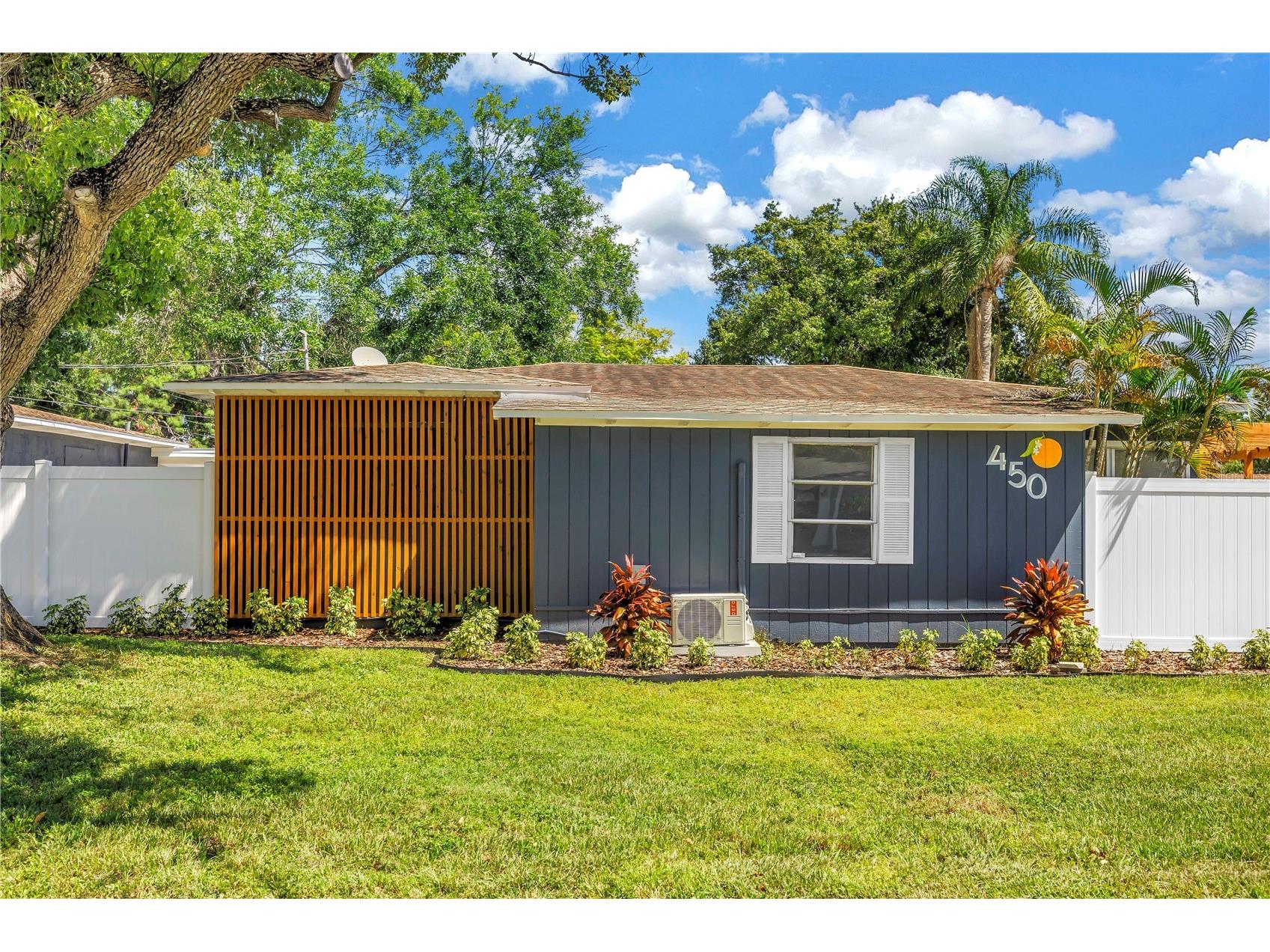 450 47th Street S Saint Petersburg FL 33711 TB8456251 image1