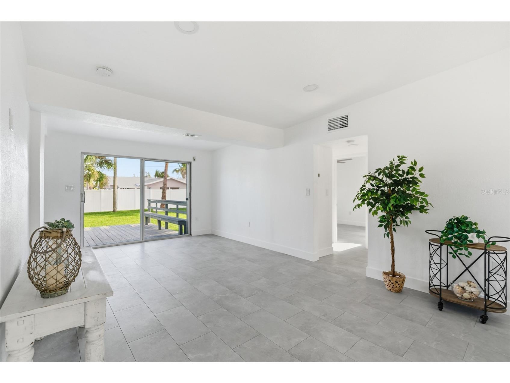 450 81st Avenue Saint Pete Beach FL 33706 A4662091 image17