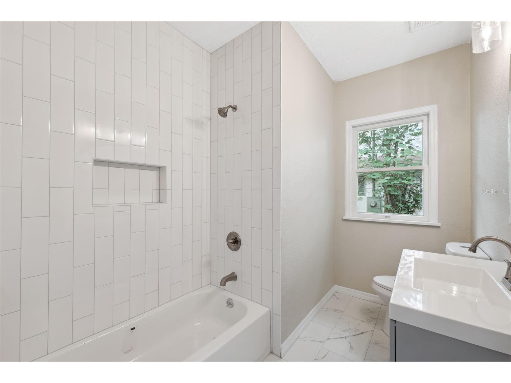 450 Avenue B NE Winter Haven FL 33881 TB8448756 image10