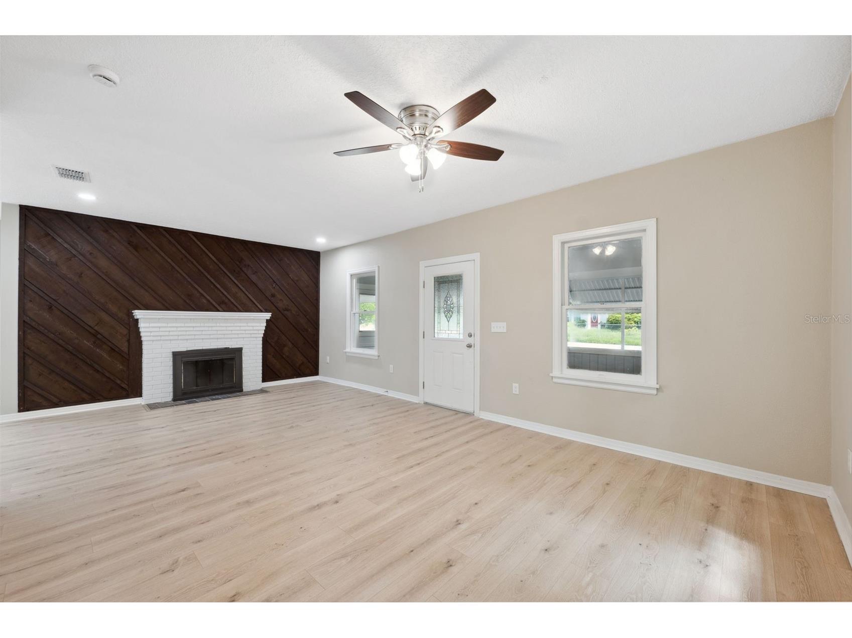 450 Avenue B NE Winter Haven FL 33881 TB8448756 image3