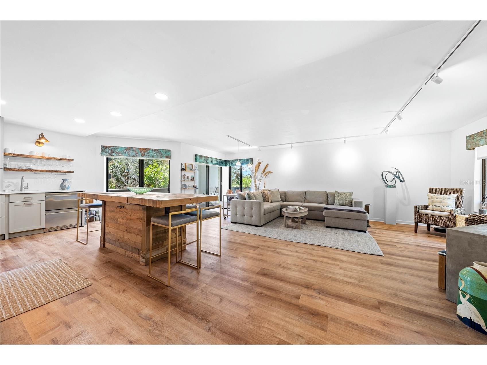450 Beach Road #3 Sarasota FL 34242 - GULF OF AMERICA A4682792 image17