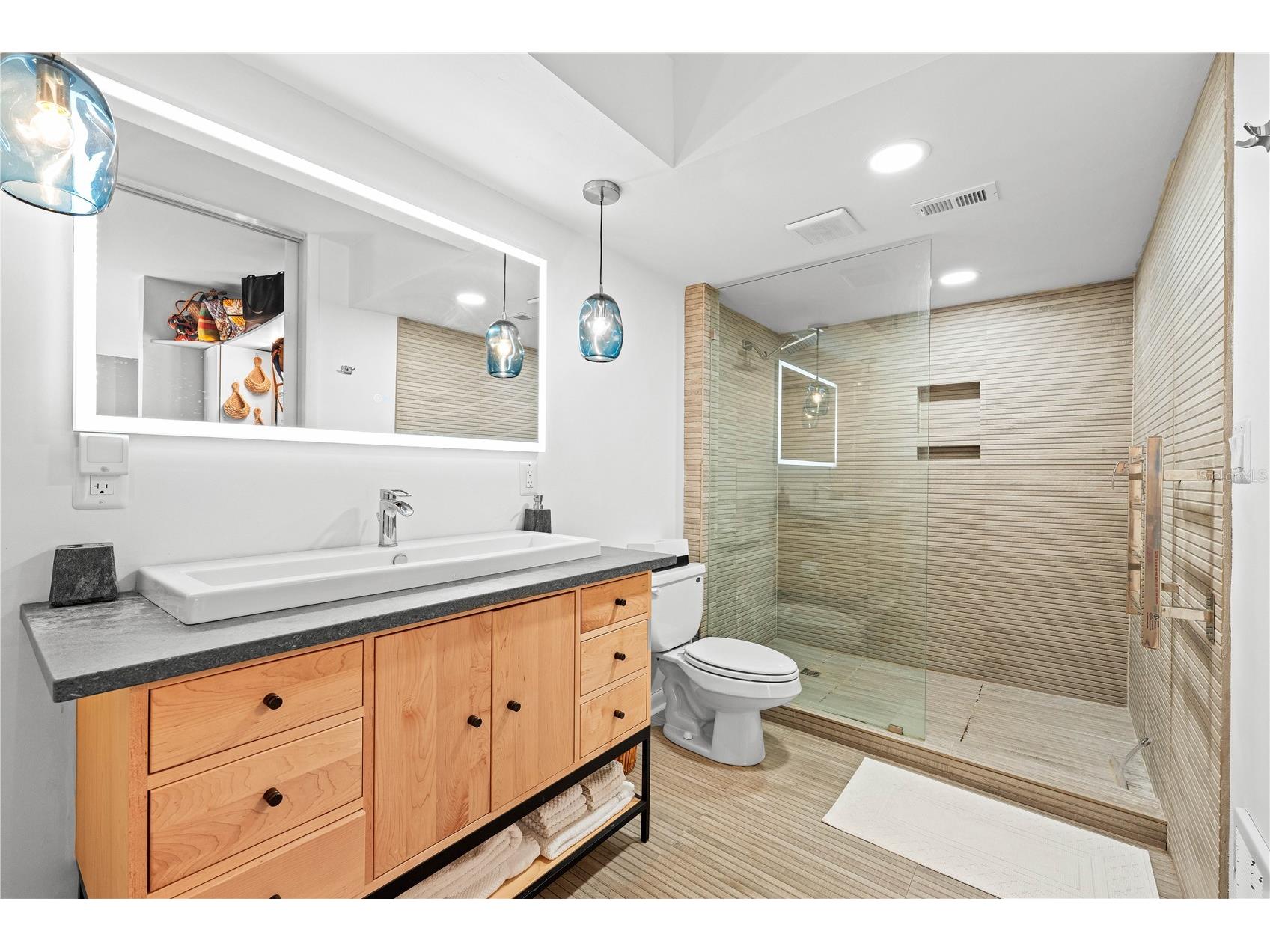 450 Beach Road #3 Sarasota FL 34242 - GULF OF AMERICA A4682792 image32