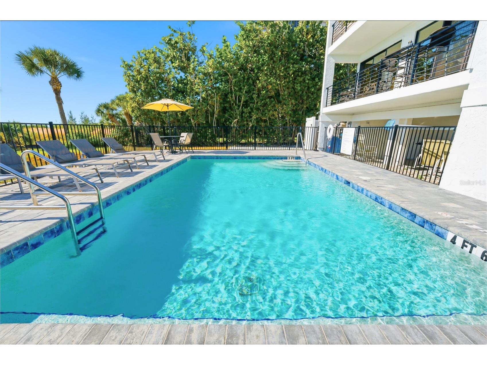 450 Beach Road #3 Sarasota FL 34242 - GULF OF AMERICA A4682792 image45