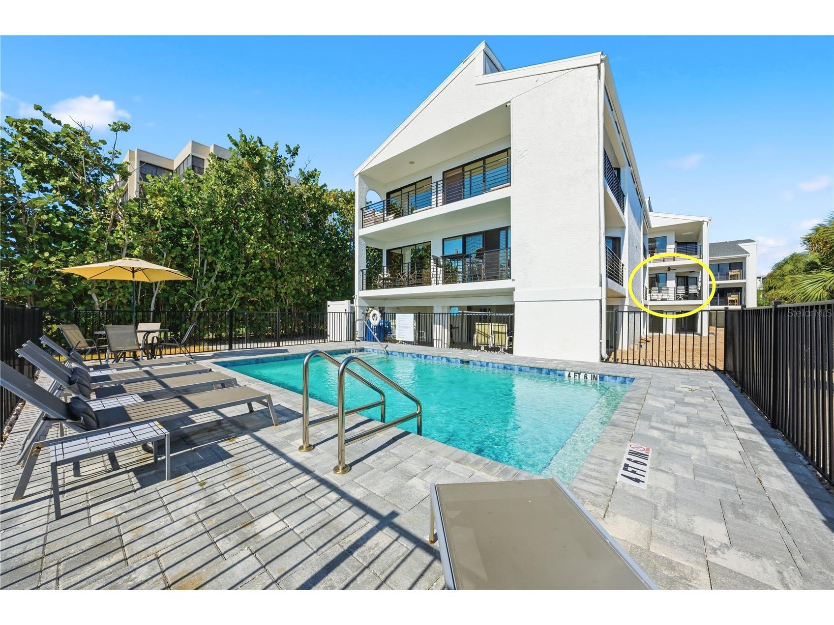 450 Beach Road #3 Sarasota FL 34242 - GULF OF AMERICA A4682792 image6