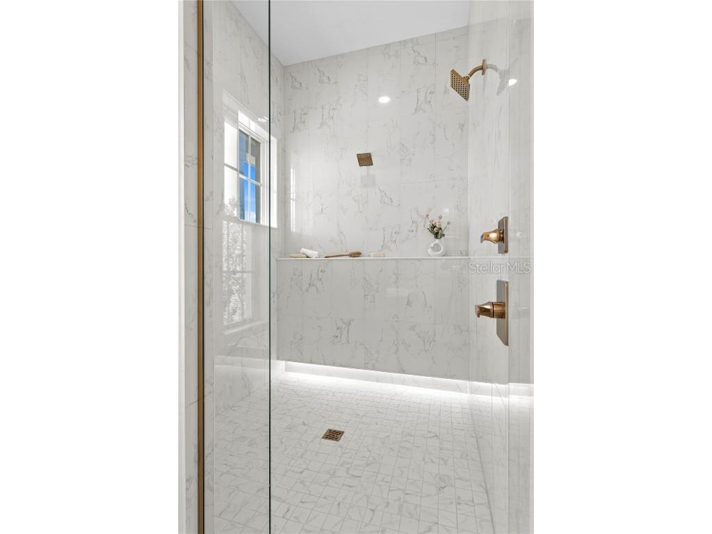 450 Gilman Place N Saint Petersburg FL 33716 TB8448279 image32