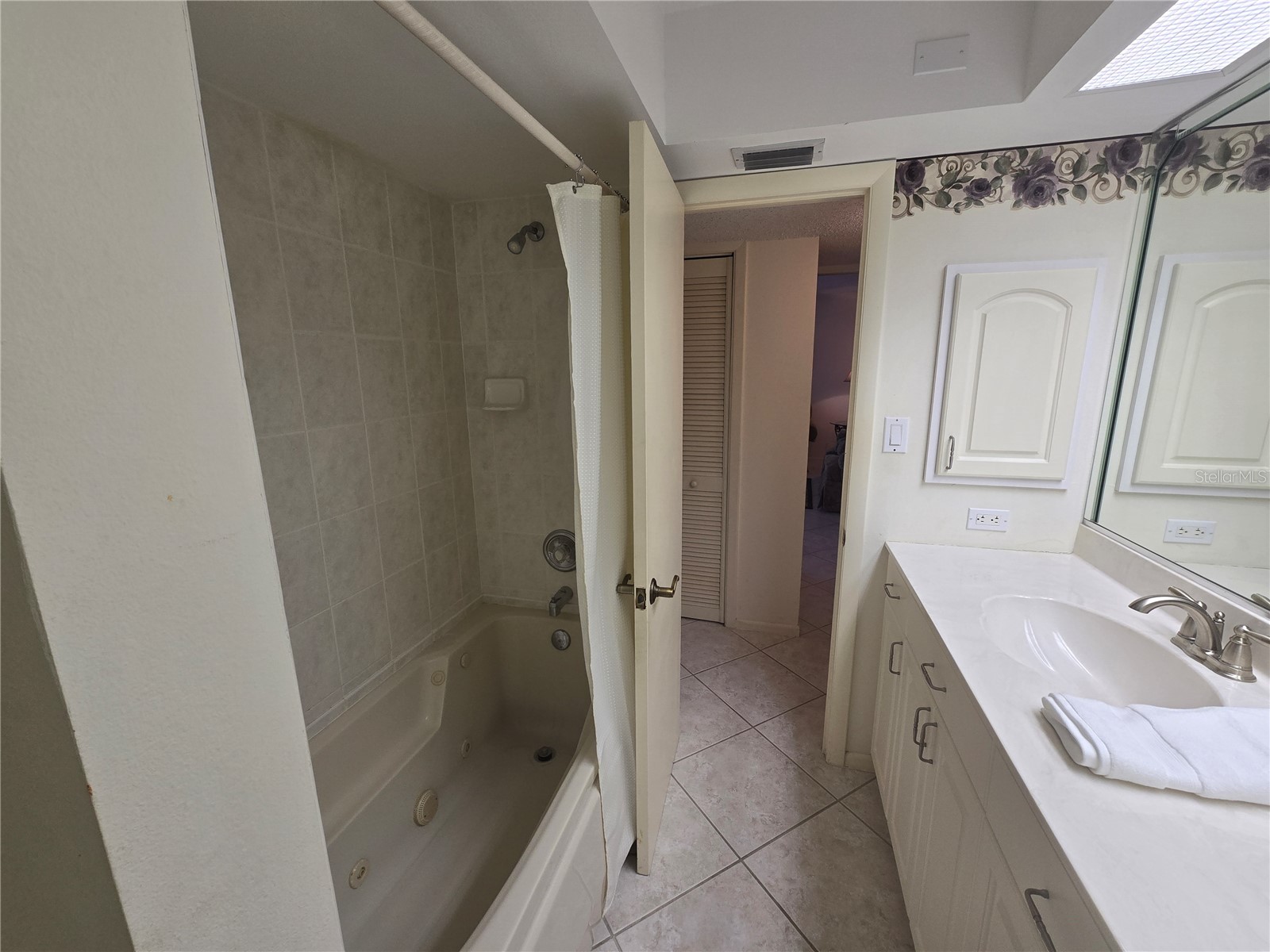 450 Gulf Of Mexico Drive #303 Longboat Key FL 34228 A4695053 image19