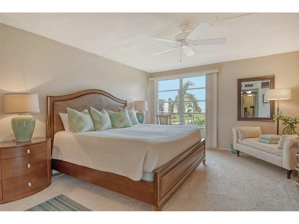 450 Gulf Of Mexico Drive #B207 Longboat Key FL 34228 - SARASOTA BAY A4667364 image14