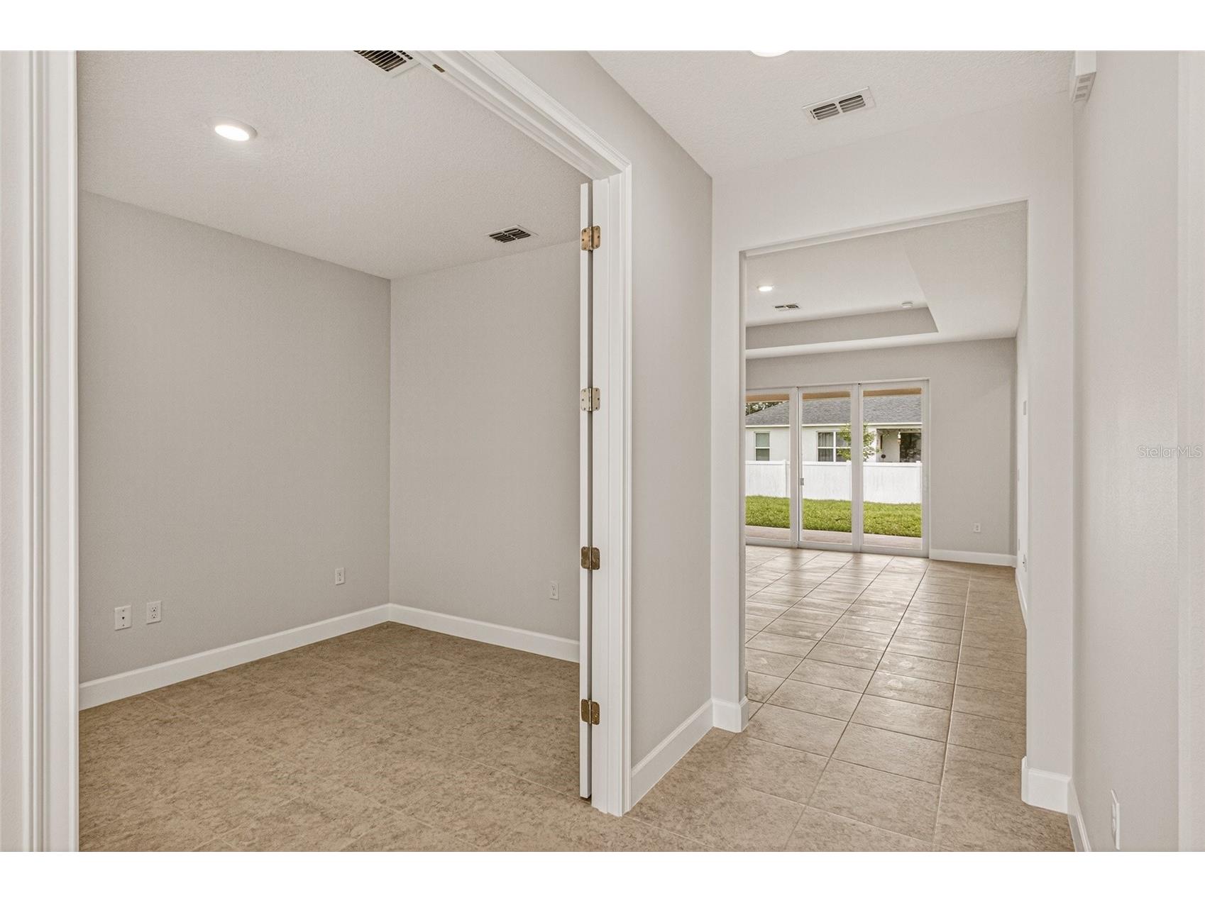 450 Hammond Street SW Palm Bay FL 32908 OM721297 image14