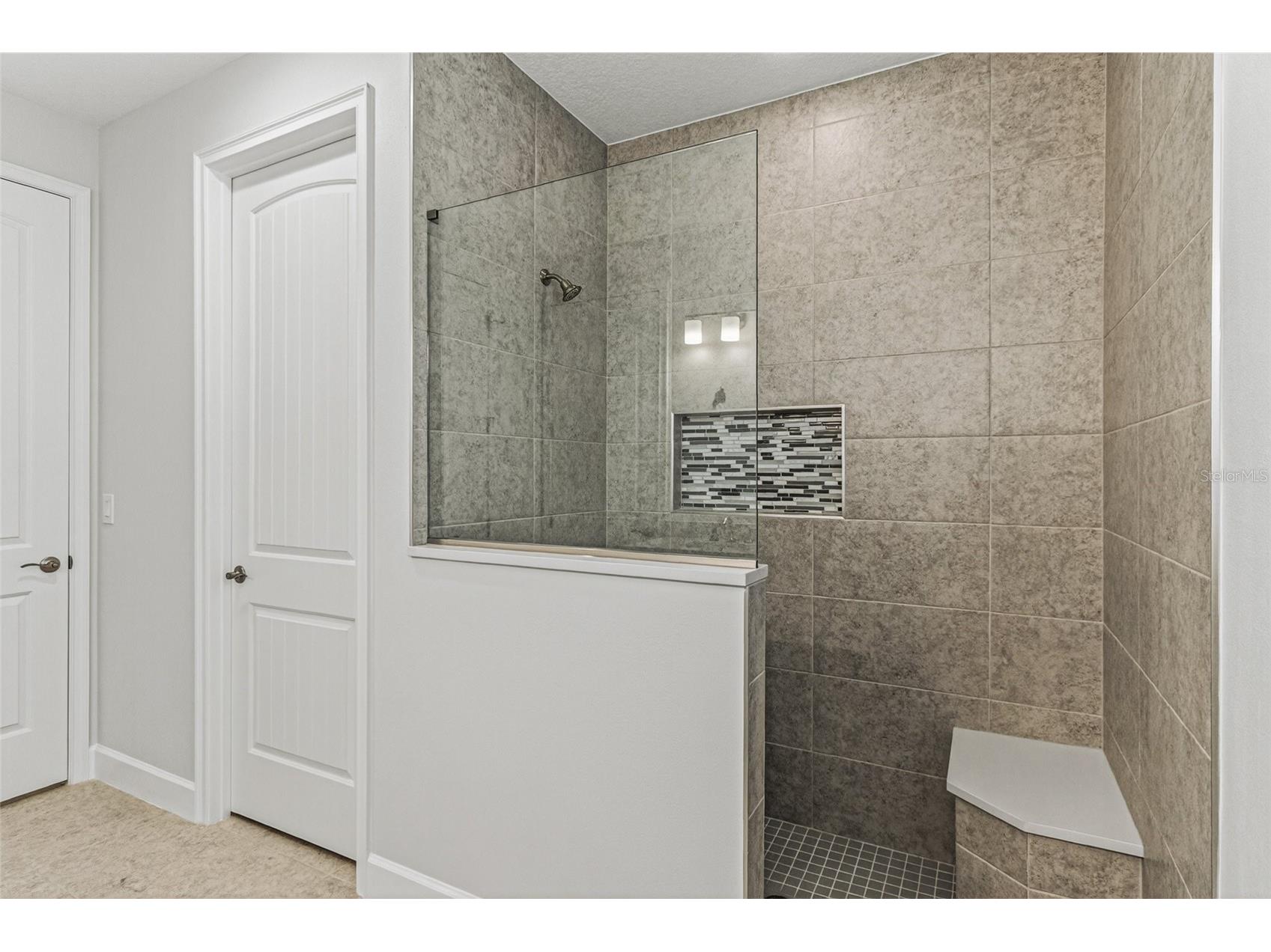 450 Hammond Street SW Palm Bay FL 32908 OM721297 image35